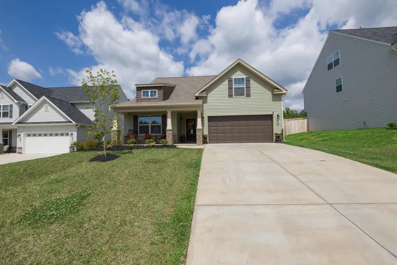 New & Replacement Driveway Paving Through Benbrook's Permit Process